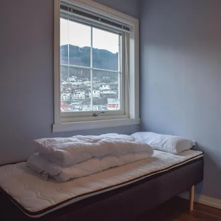 Five Bedroom Holiday In Tysnes * Eldholm