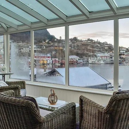 Five Bedroom Holiday In Tysnes Eldholm