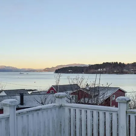 Five Bedroom Holiday In Tysnes * Eldholm