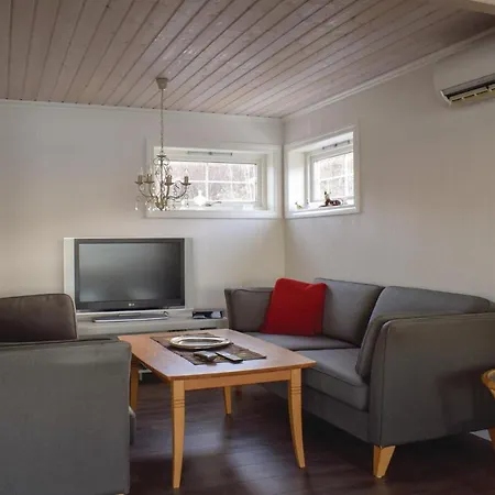 Five Bedroom Holiday In Tysnes 펜션 Eldholm